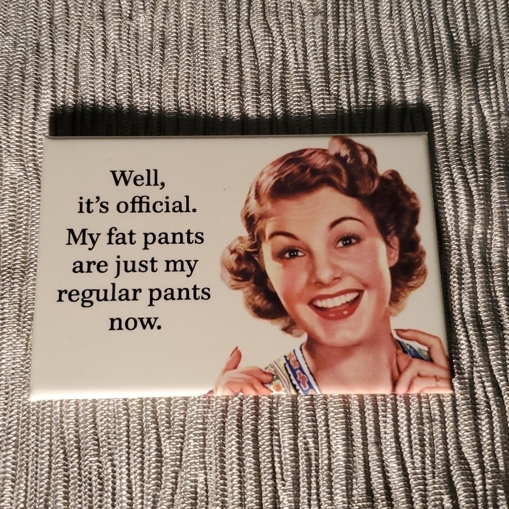 ♥️ NEW FAT PANTS MAGNET - Picture 3 of 4